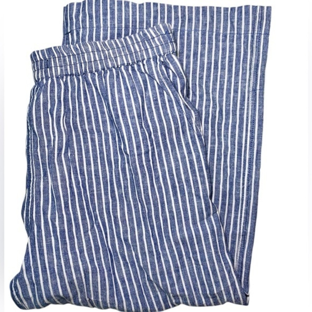 beachlunchlounge Blue and White Striped Cropped Pants